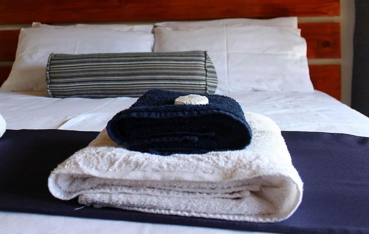 הודספרויט Woodpecker Lodge B&B מראה חיצוני תמונה